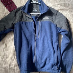 NORTH FACE MEDIUM BLUE JACKET